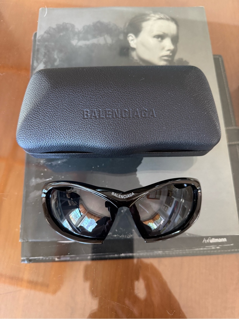 Balenciaga BB0318S Glossy Black Curved Shield Sunglasses - Picture 10 of 10